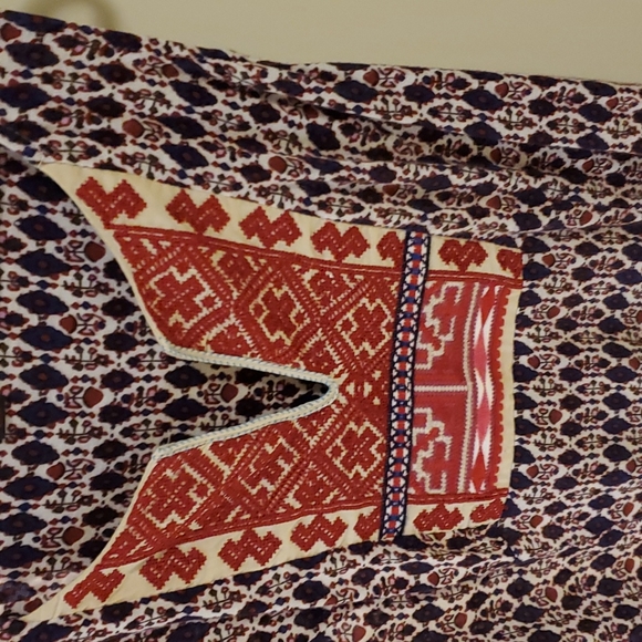 A Common thread colorful top - Picture 2 of 2